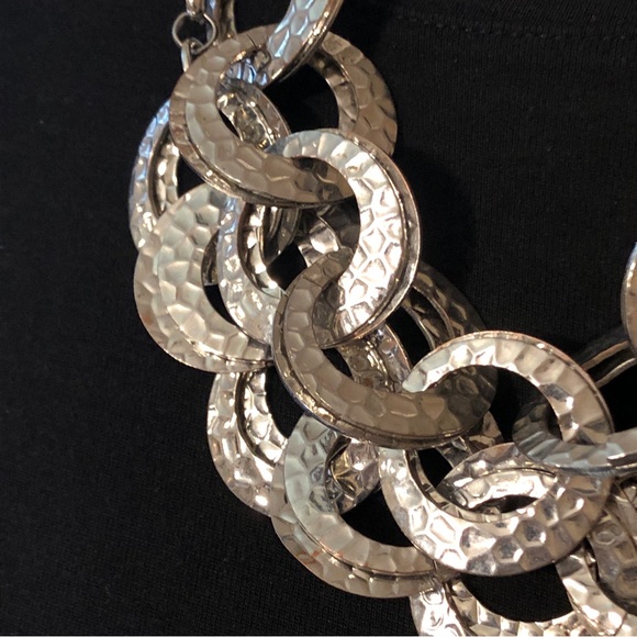 Chico's Double Strand Silver Alligator Print Rings 20.5" Necklace - Picture 5 of 9